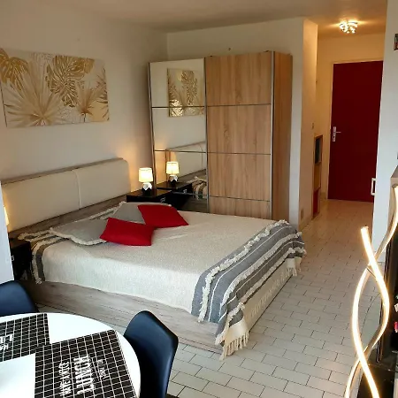 Port Vénus Village Naturiste *