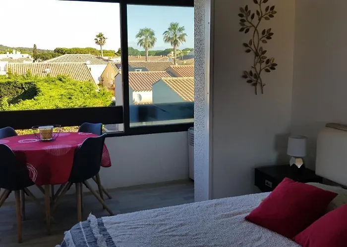 Port Vénus Village Naturiste *