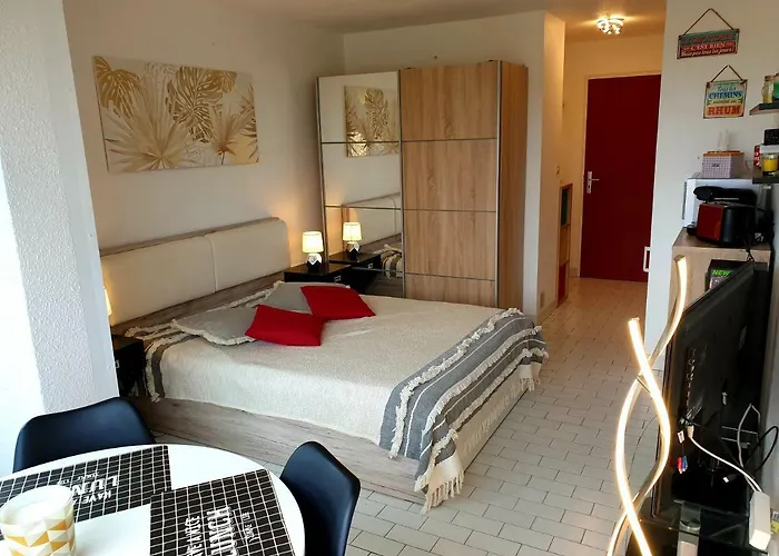 Port Vénus Village Naturiste *