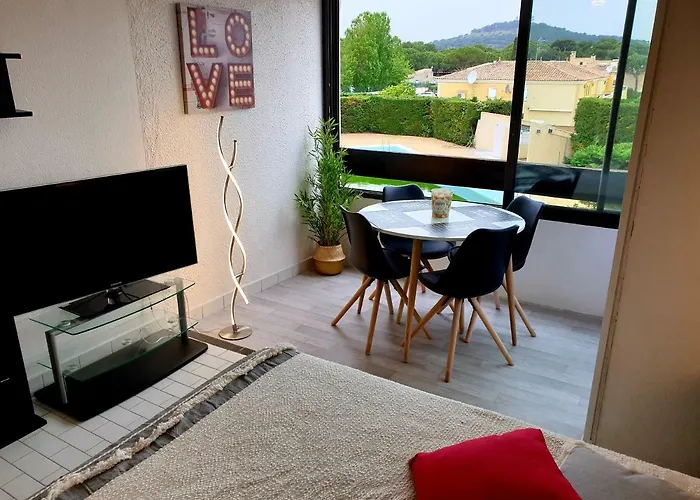 Port Venus Village Naturiste *